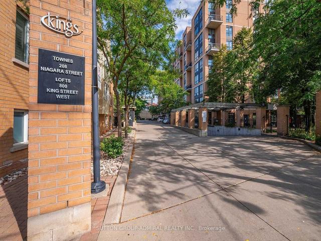 th 25 - 208 Niagara St, Townhouse with 1 bedrooms, 1 bathrooms and 0 parking in Toronto ON | Image 1