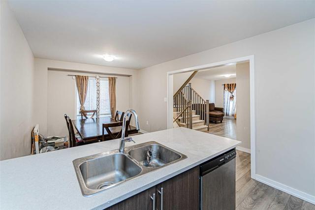 24 Francesco St, House semidetached with 3 bedrooms, 3 bathrooms and 2 parking in Brampton ON | Image 8