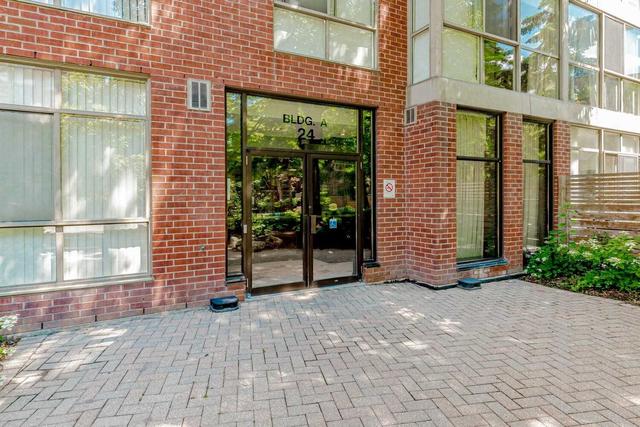 856 - 24 Southport St, Condo with 1 bedrooms, 1 bathrooms and 1 parking in Toronto ON | Image 1