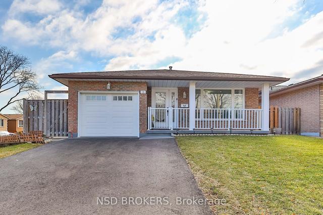 3 Renner Crt, House detached with 3 bedrooms, 4 bathrooms and 5 parking in Hamilton ON | Image 1