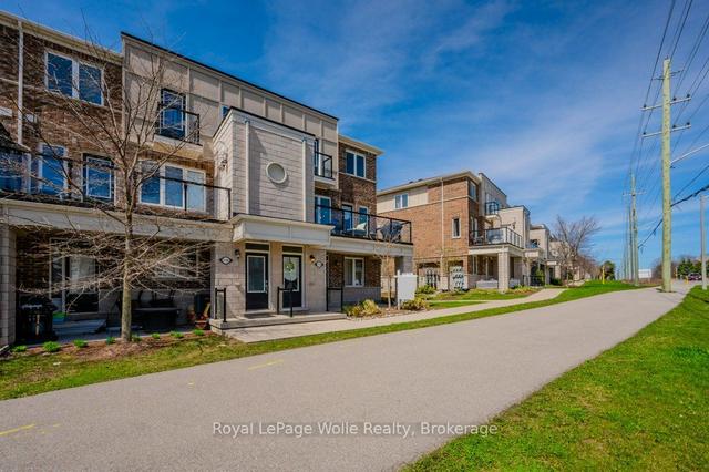 114 Daylily Lane, Townhouse with 3 bedrooms, 2 bathrooms and 2 parking in Kitchener ON | Image 23