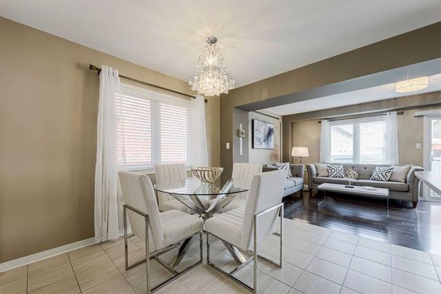 44 Napoleon Cres, House attached with 3 bedrooms, 3 bathrooms and 4 parking in Brampton ON | Image 33