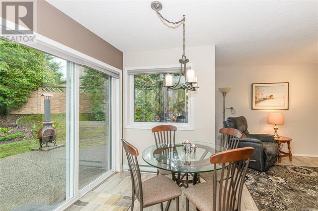 2383 Setchfield Ave, House detached with 4 bedrooms, 3 bathrooms and 3 parking in Langford BC | Image 11