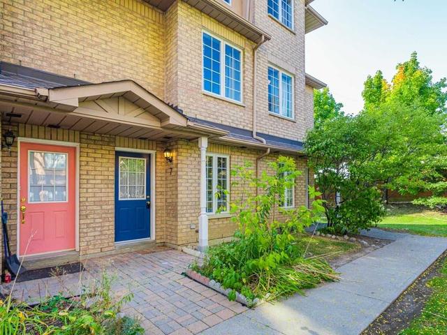 7 - 10 St Moritz Way, Townhouse with 3 bedrooms, 3 bathrooms and 2 parking in Markham ON | Image 12