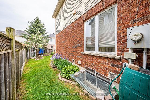 16 Graham Cres, House detached with 3 bedrooms, 4 bathrooms and 3 parking in Orangeville ON | Image 39