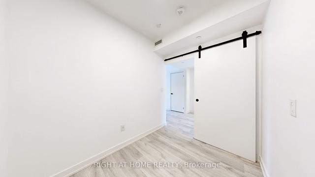 410 - 2 Augusta Ave, Condo with 1 bedrooms, 2 bathrooms and 0 parking in Toronto ON | Image 18