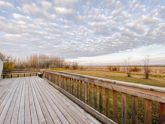 80271 719 Highway, House detached with 3 bedrooms, 2 bathrooms and null parking in Saddle Hills County AB | Image 36