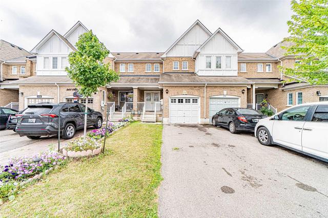 242 Albright Rd, House attached with 3 bedrooms, 4 bathrooms and 2 parking in Brampton ON | Image 1