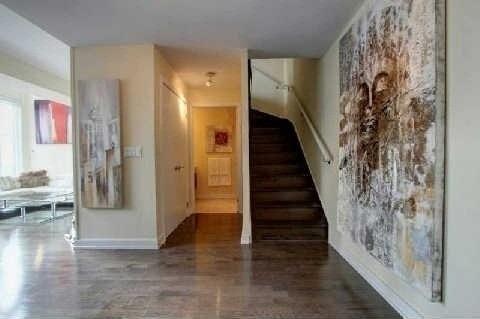 lph 32 - 21 Nelson St, Condo with 1 bedrooms, 2 bathrooms and 2 parking in Toronto ON | Image 12