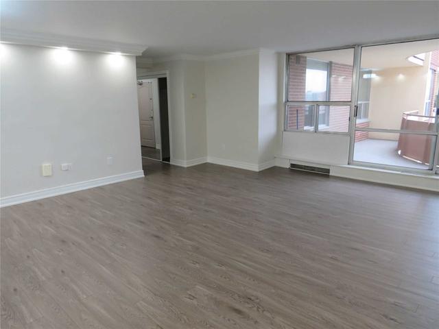 1801 - 61 Richview Rd, Condo with 2 bedrooms, 2 bathrooms and 1 parking in Toronto ON | Image 23