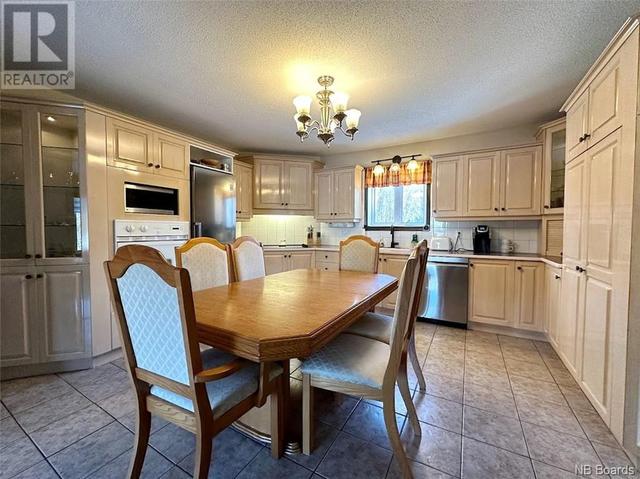 399 Isidore Boucher Boulevard, House detached with 2 bedrooms, 2 bathrooms and null parking in Edmundston NB | Image 2