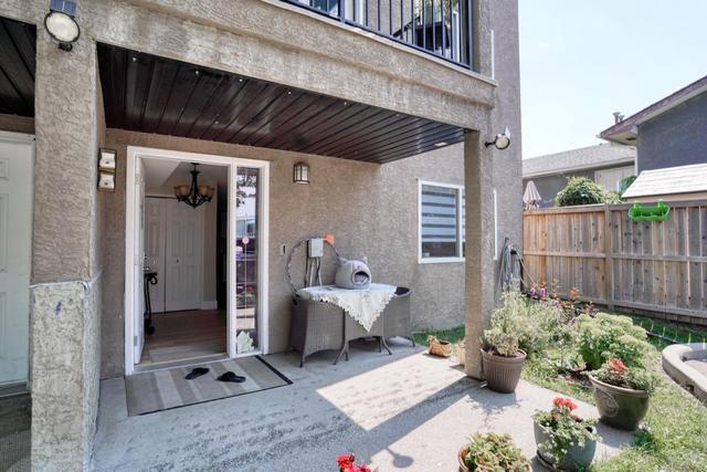 1 - 1823 35 Street Se, Condo with 2 bedrooms, 2 bathrooms and 1 parking in Calgary AB | Image 3
