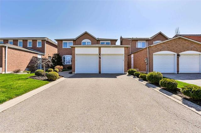 76 Neville Cres, House detached with 4 bedrooms, 4 bathrooms and 4 parking in Brampton ON | Card Image