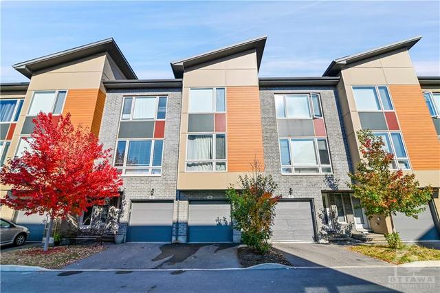 606 Terravita Private, Townhouse with 3 bedrooms, 3 bathrooms and 2 parking in Ottawa ON | Image 1