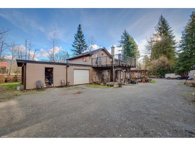 30343 Dewdney Trunk Road, House detached with 3 bedrooms, 3 bathrooms and 15 parking in Mission BC | Image 32