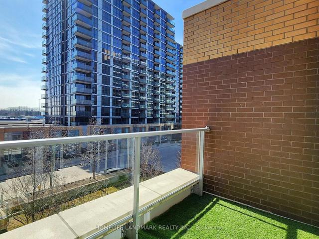 th6 - 25 Singer Crt, Townhouse with 3 bedrooms, 3 bathrooms and 1 parking in Toronto ON | Image 31