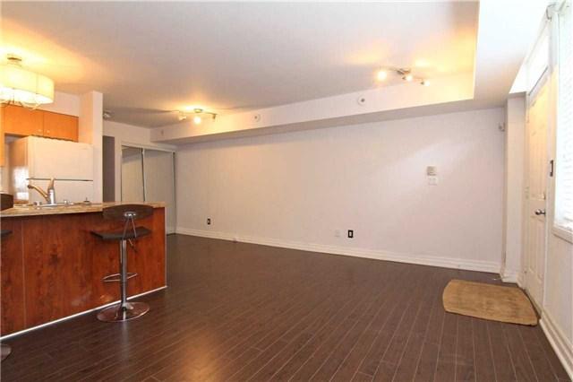 th107 - 415 Jarvis St, Townhouse with 2 bedrooms, 1 bathrooms and 1 parking in Toronto ON | Image 3