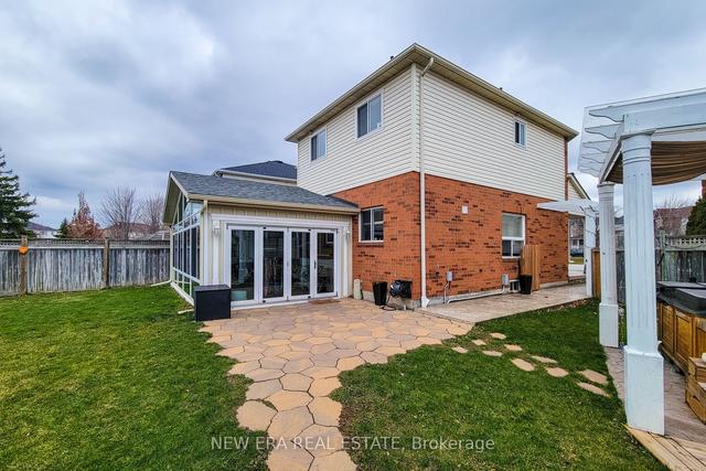 20 Pentland Rd S, House detached with 3 bedrooms, 4 bathrooms and 4 parking in Hamilton ON | Image 23