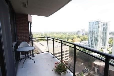 1803 - 33 Sheppard Ave E, Condo with 2 bedrooms, 2 bathrooms and 1 parking in Toronto ON | Image 3
