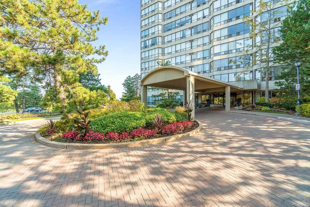 2301 - 22 Hanover Rd, Condo with 2 bedrooms, 2 bathrooms and 2 parking in Brampton ON | Image 23