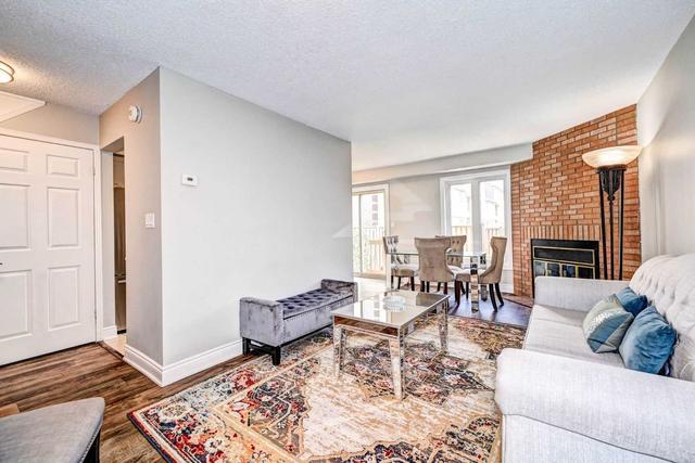 21 - 302 College Ave W, Townhouse with 3 bedrooms, 3 bathrooms and 2 parking in Guelph ON | Image 20