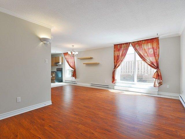 292 - 3060 Constitution Blvd, Townhouse with 3 bedrooms, 1 bathrooms and 1 parking in Mississauga ON | Image 3