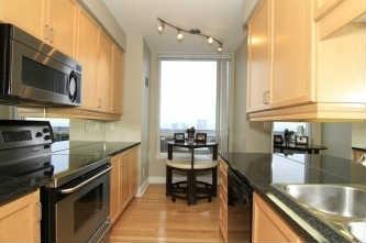 lph06 - 8 Rean Dr, Condo with 2 bedrooms, 2 bathrooms and 2 parking in Toronto ON | Image 3