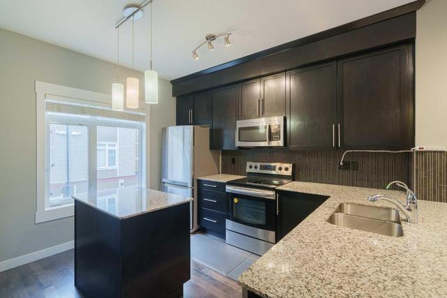 206 Skyview Point Place Ne, Home with 3 bedrooms, 2 bathrooms and 2 parking in Calgary AB | Image 9