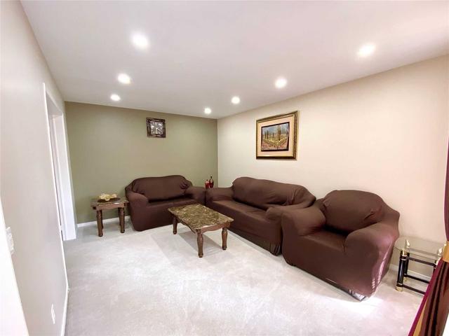 690 Callahan St, House detached with 3 bedrooms, 4 bathrooms and 4 parking in Pickering ON | Image 10