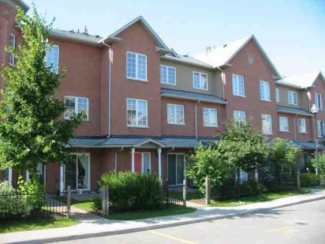 8 - 3 Alpen Way, Townhouse with 3 bedrooms, 3 bathrooms and 2 parking in Markham ON | Image 1