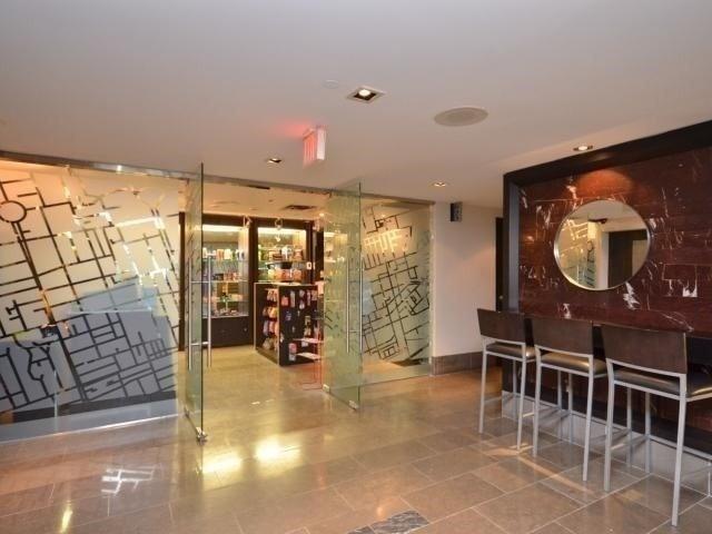 2513 - 210 Victoria St, Condo with 1 bedrooms, 2 bathrooms and 0 parking in Toronto ON | Image 6
