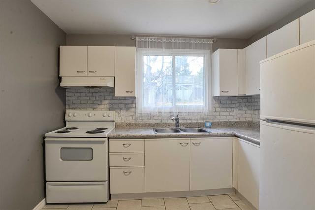 2 Christine Pl, House detached with 3 bedrooms, 1 bathrooms and 2 parking in Orillia ON | Image 4