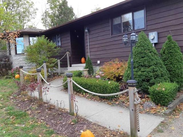 419 Clarendon St, House detached with 3 bedrooms, 2 bathrooms and 6 parking in Saugeen Shores ON | Image 1