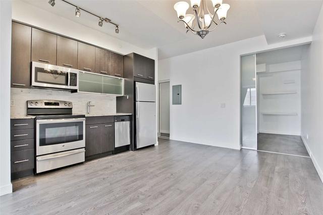 204 - 2055 Danforth Ave, Condo with 2 bedrooms, 2 bathrooms and 1 parking in Toronto ON | Image 6