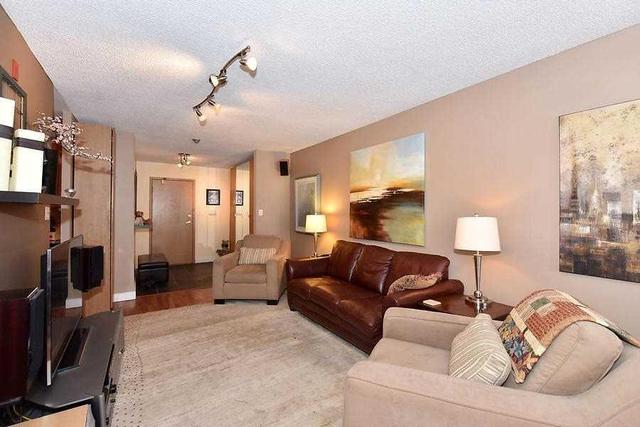256 - 24 Southport St, Condo with 1 bedrooms, 1 bathrooms and 1 parking in Toronto ON | Image 5