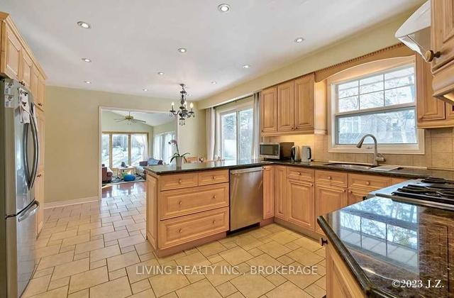 30 Birch Hill Lane, House detached with 3 bedrooms, 4 bathrooms and 8 parking in Oakville ON | Image 5
