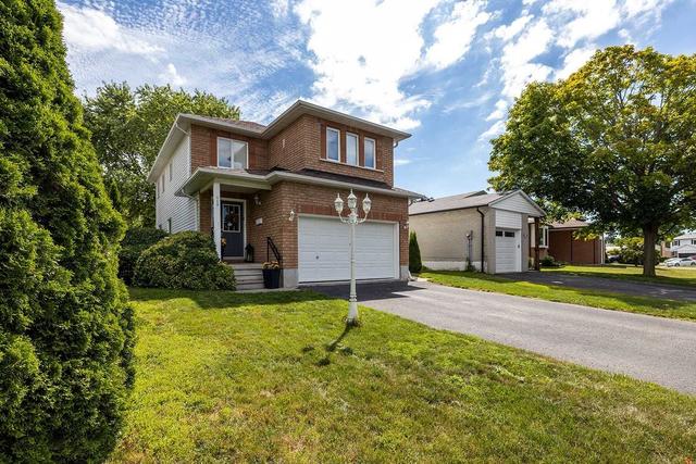 112 Peacock Blvd, House detached with 3 bedrooms, 3 bathrooms and 6 parking in Port Hope ON | Image 1