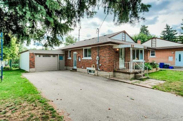 33 Metzloff Dr, House detached with 3 bedrooms, 2 bathrooms and 5 parking in Kitchener ON | Image 12