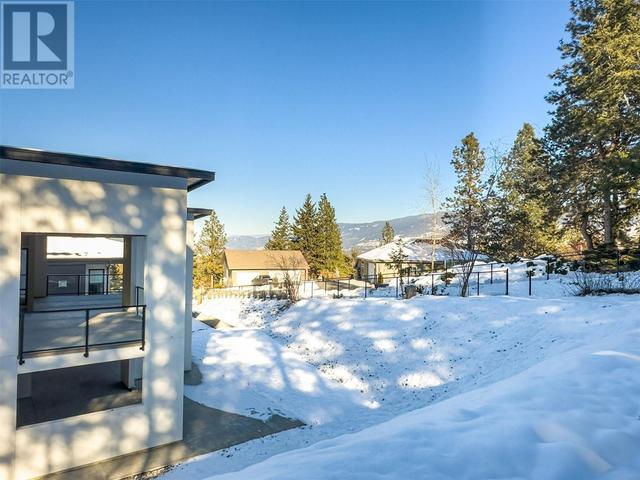 10287 Beacon Hill Drive, House detached with 5 bedrooms, 4 bathrooms and 4 parking in Lake Country BC | Image 33