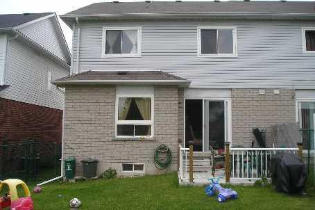 425 Drew St, House attached with 3 bedrooms, 2 bathrooms and 1 parking in Oshawa ON | Image 8