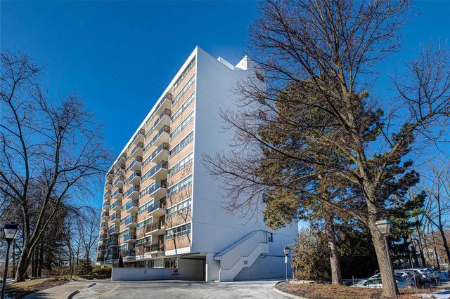 709 - 212 Kerr St, Condo with 1 bedrooms, 1 bathrooms and 1 parking in Oakville ON | Image 1
