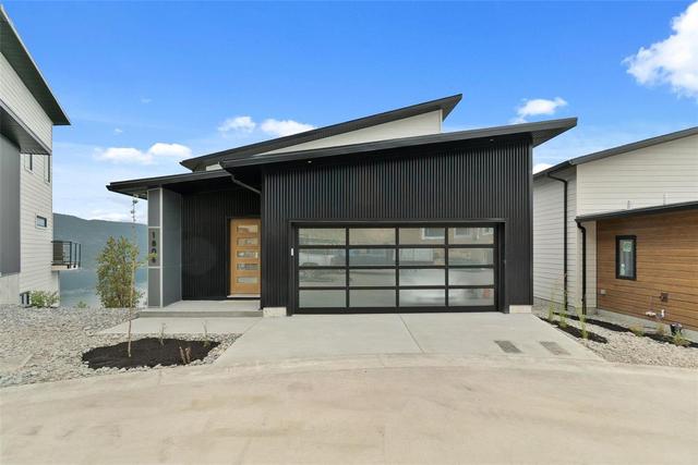 1806 Grey Owl Court, House detached with 4 bedrooms, 3 bathrooms and 3 parking in Kelowna BC | Image 8