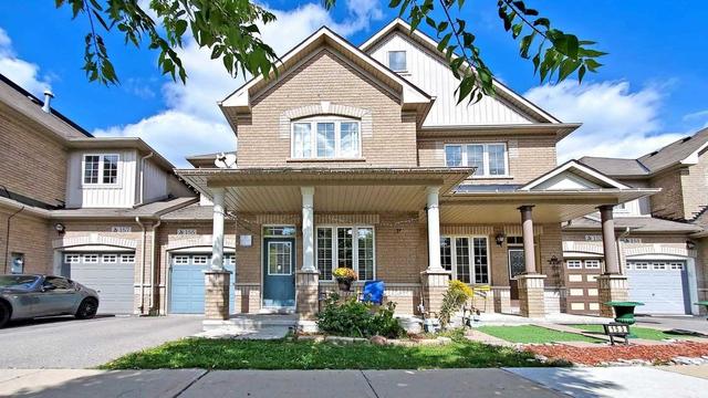 155 Dovetail Dr, House attached with 3 bedrooms, 3 bathrooms and 2 parking in Richmond Hill ON | Image 1