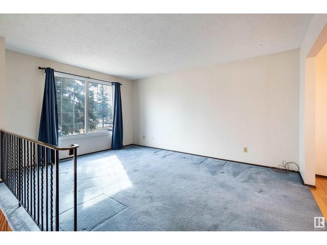 14240 23 St Nw, House detached with 4 bedrooms, 2 bathrooms and null parking in Edmonton AB | Image 3