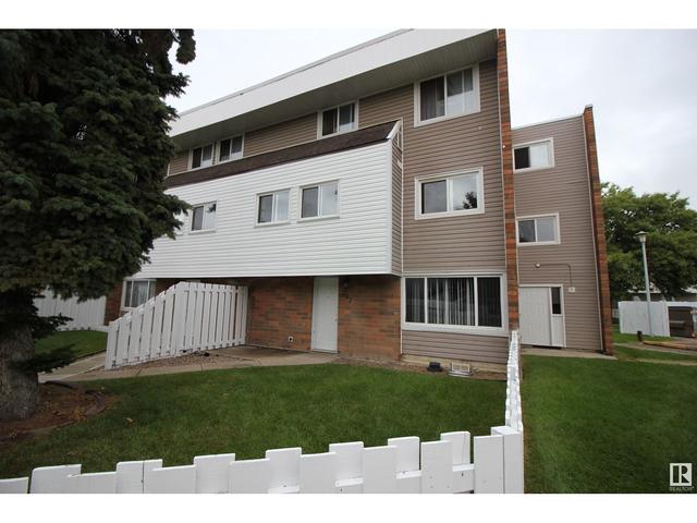 207 - 2908 116a Av Nw, House attached with 3 bedrooms, 1 bathrooms and null parking in Edmonton AB | Image 1
