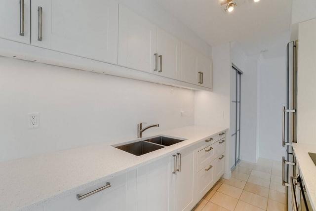 2301 - 50 Lombard St, Condo with 2 bedrooms, 2 bathrooms and 1 parking in Toronto ON | Image 27