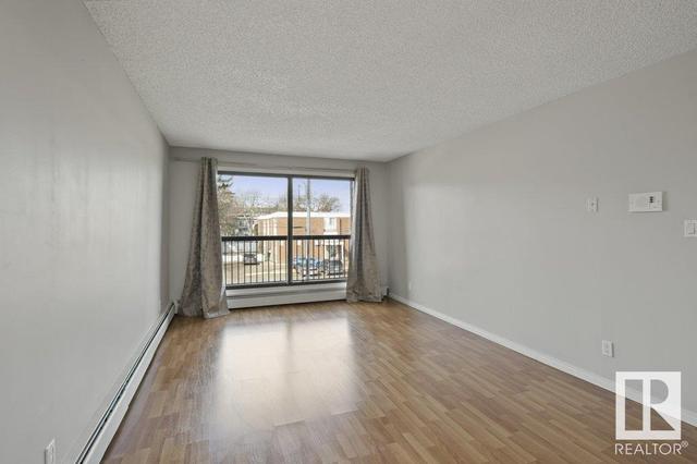 302 - 11040 82 St Nw, Condo with 1 bedrooms, 1 bathrooms and 1 parking in Edmonton AB | Image 4