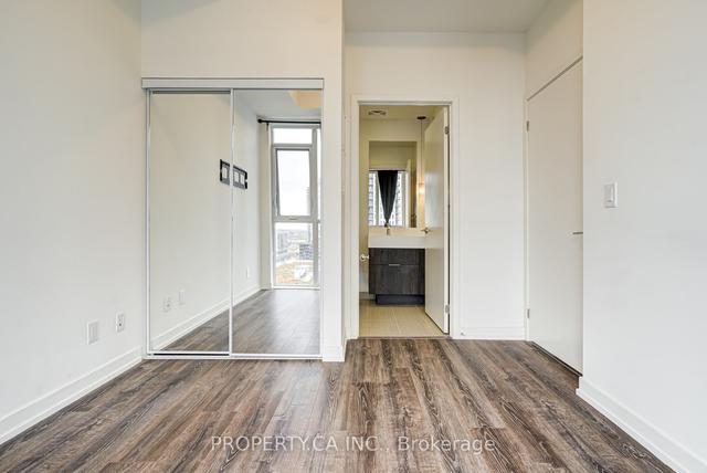 1309 - 200 Sackville St, Condo with 1 bedrooms, 2 bathrooms and 1 parking in Toronto ON | Image 7