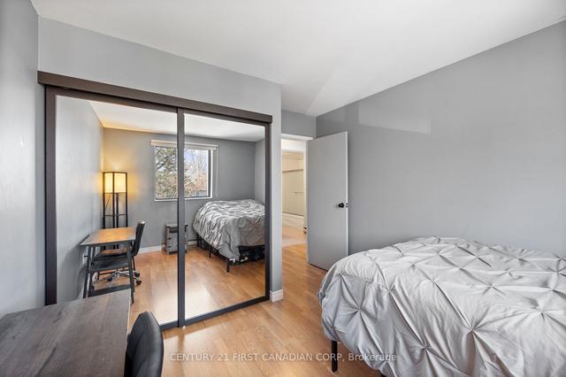 304 - 3355 Sandwich St, Condo with 2 bedrooms, 1 bathrooms and 1 parking in Windsor ON | Image 4