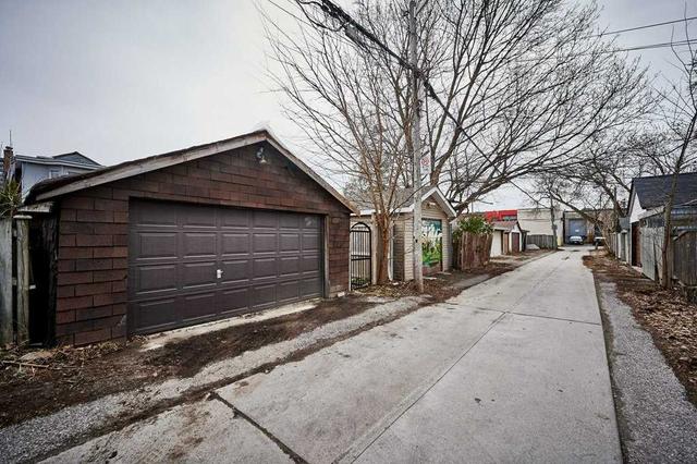 16 Thyra Ave, House detached with 5 bedrooms, 3 bathrooms and 2 parking in Toronto ON | Image 31